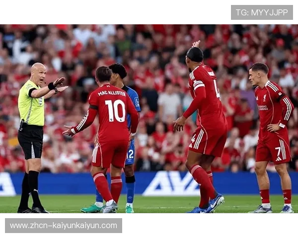 英超裁判组将引入跨国协作机制，意西VAR官员参与曼市德比执法