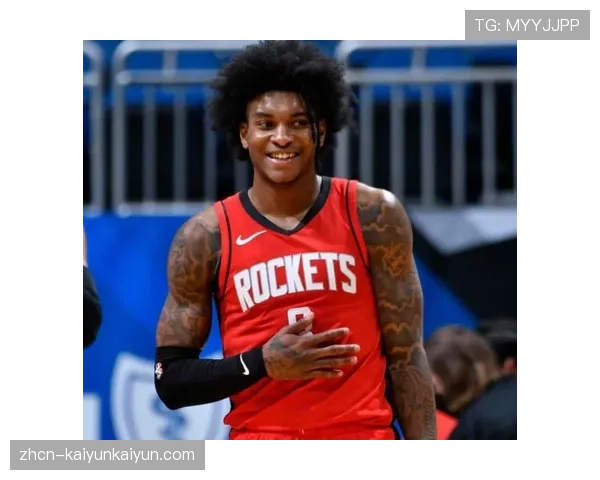 达拉斯飞翼队新星谈休赛期特训：重点提升持球进攻与传球视野